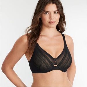 SPANX Illusion Lace Minimizer Bra top black 32G